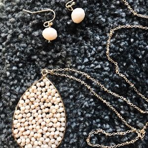Peach necklace set